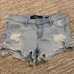 Light jean shorts